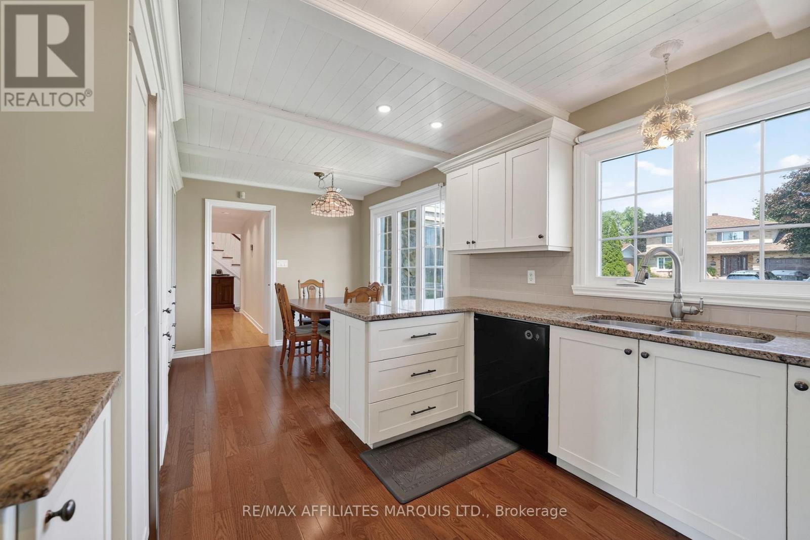 1920 BELVEDERE CRESCENT - Image 5