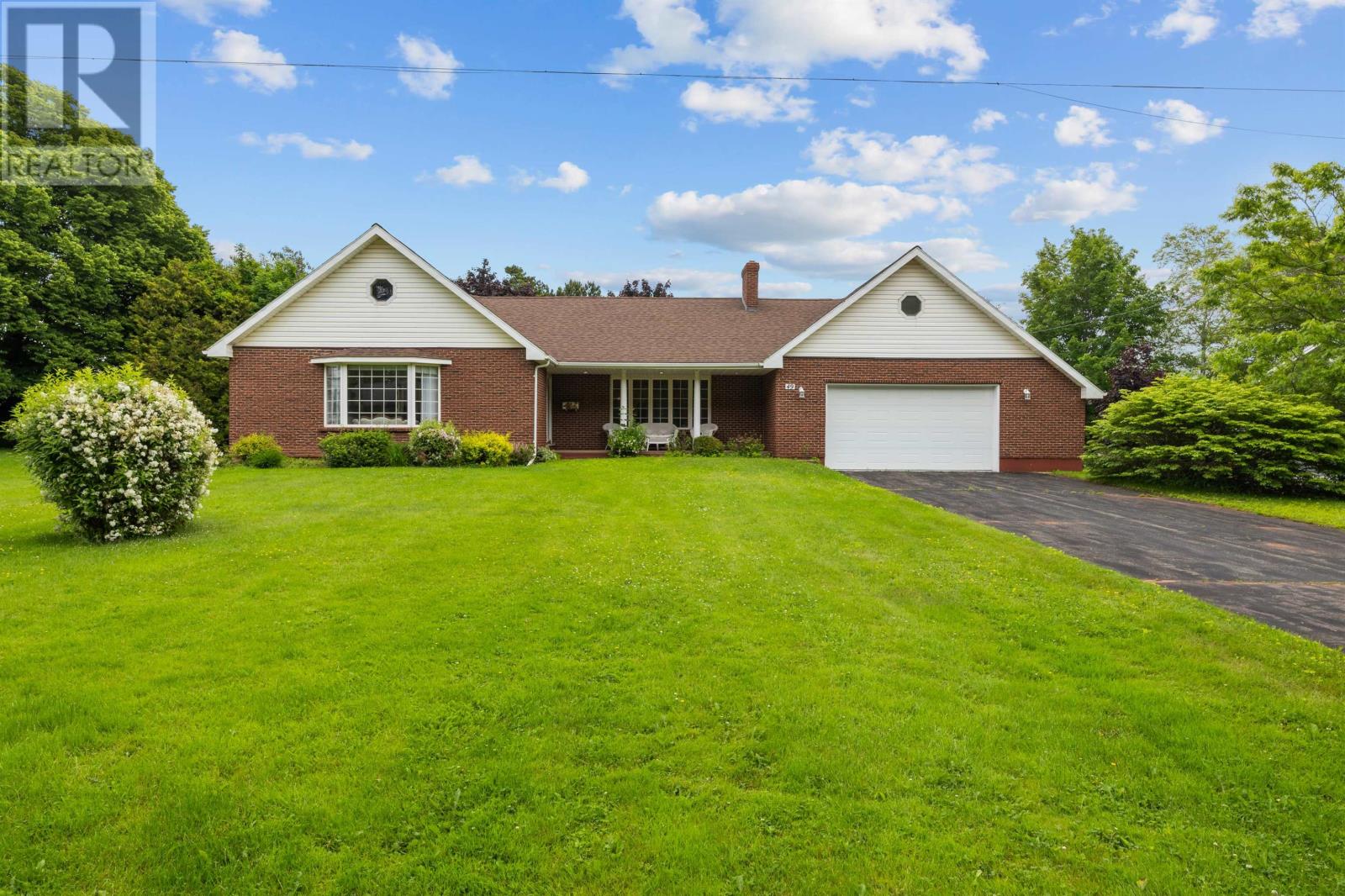 49 Birchwood Heights - 1