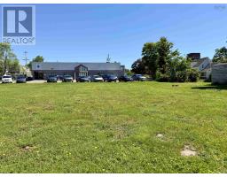 42/44 Havelock Street, Amherst, NS B4H3K1 Photo 16