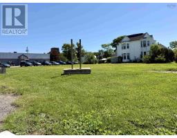 42/44 Havelock Street, Amherst, NS B4H3K1 Photo 20