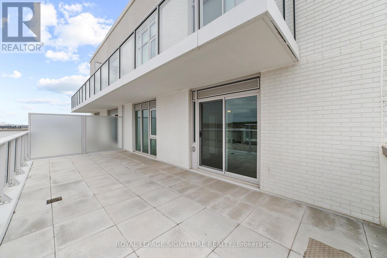 #716 412 SILVER MAPLE ROAD - 34