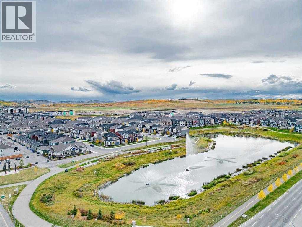 16 Yorkville Landing SW - 1