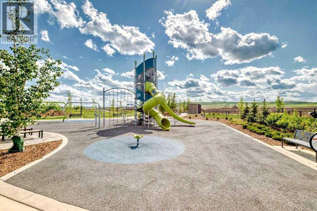 16 Yorkville Landing SW - 18