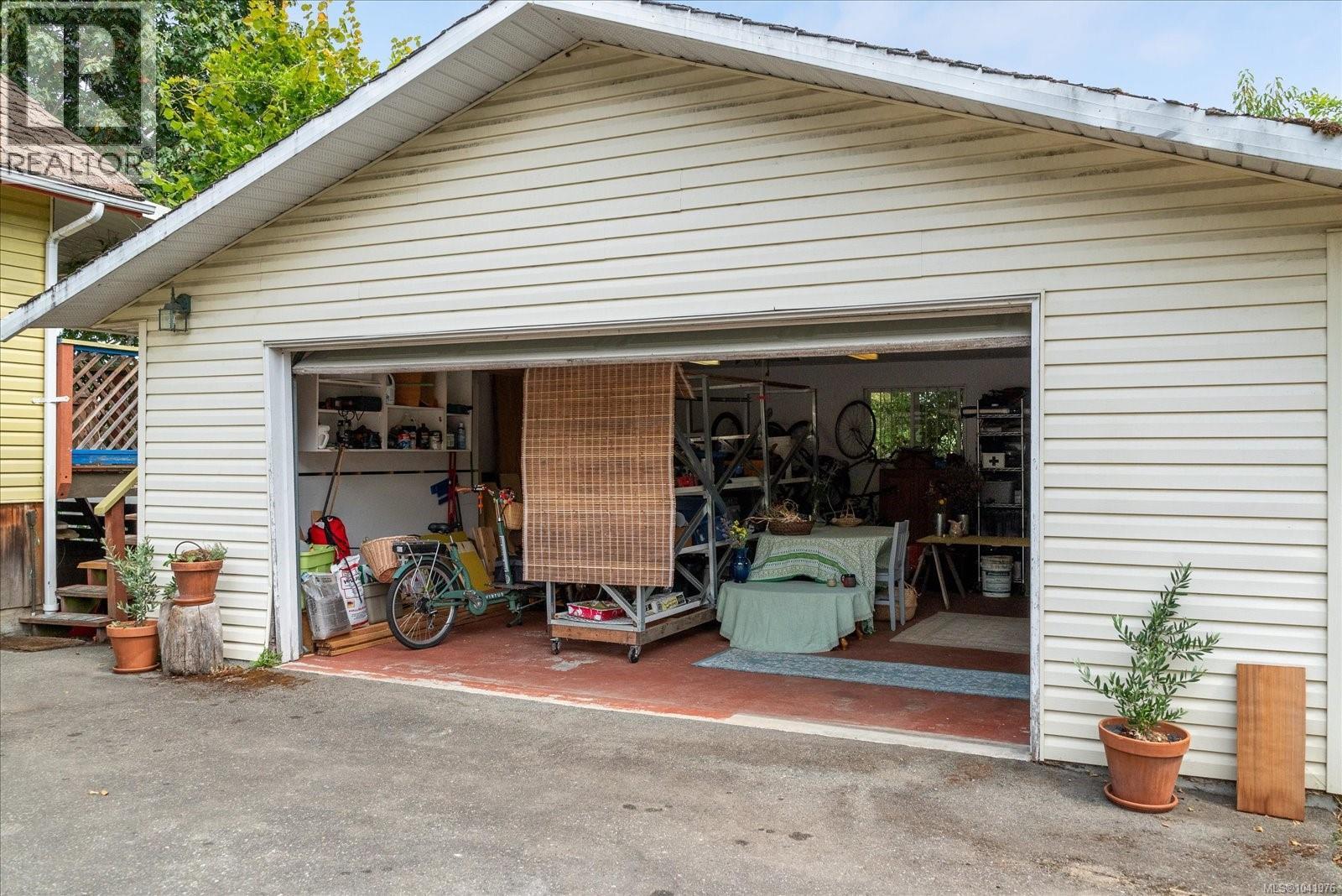 950 Bruce Ave - 34