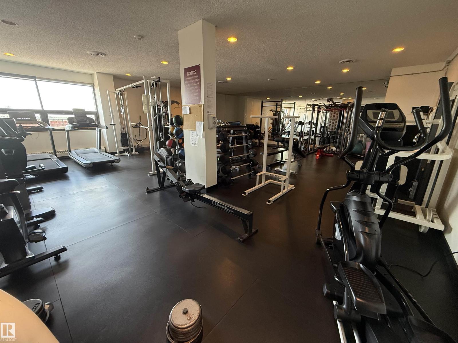 #409 10145 109 st NW - 26