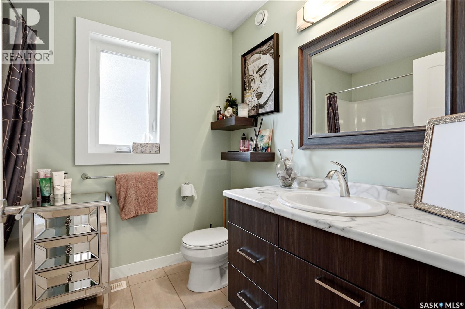 450 Bentley COURT — photo 21