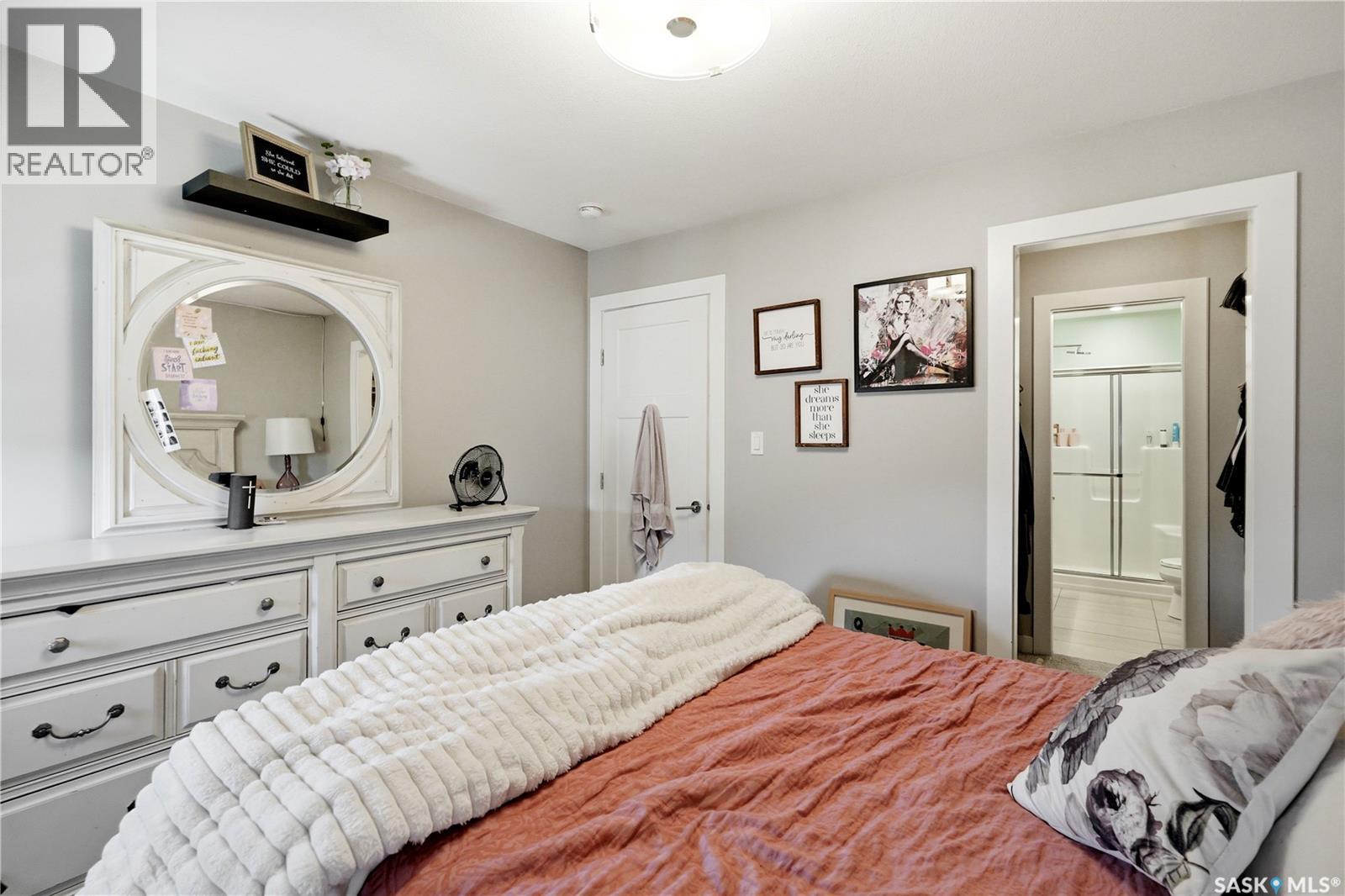 450 Bentley COURT — photo 30