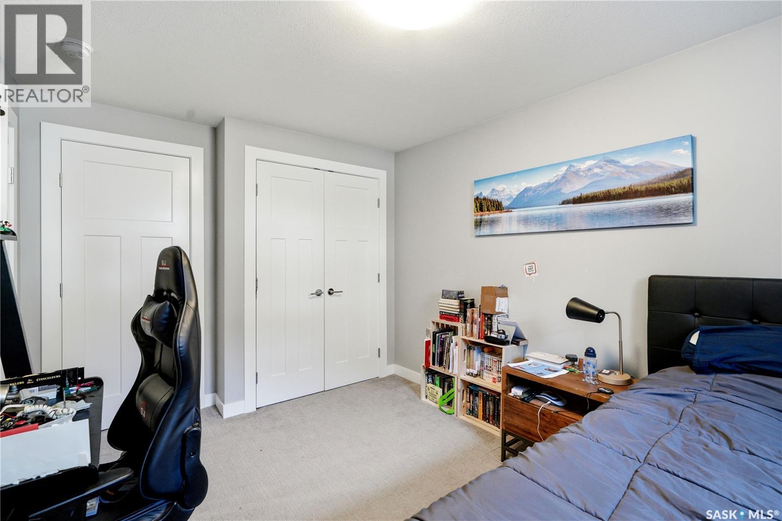 450 Bentley COURT — photo 49