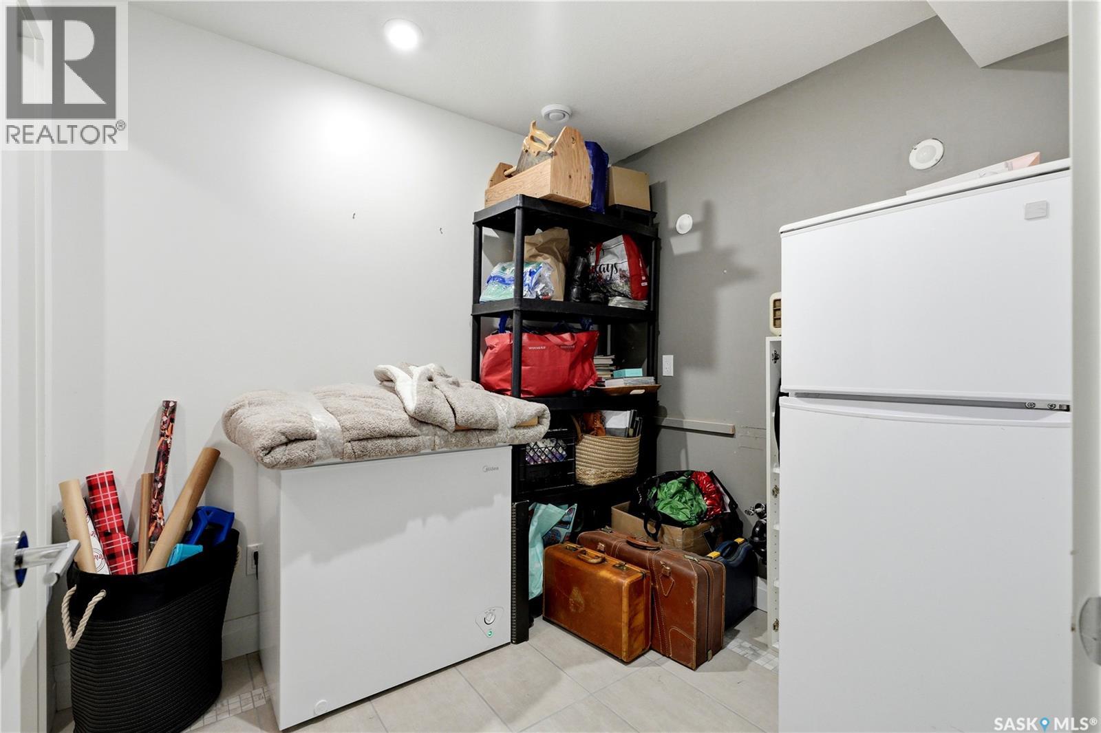 450 Bentley COURT — photo 53