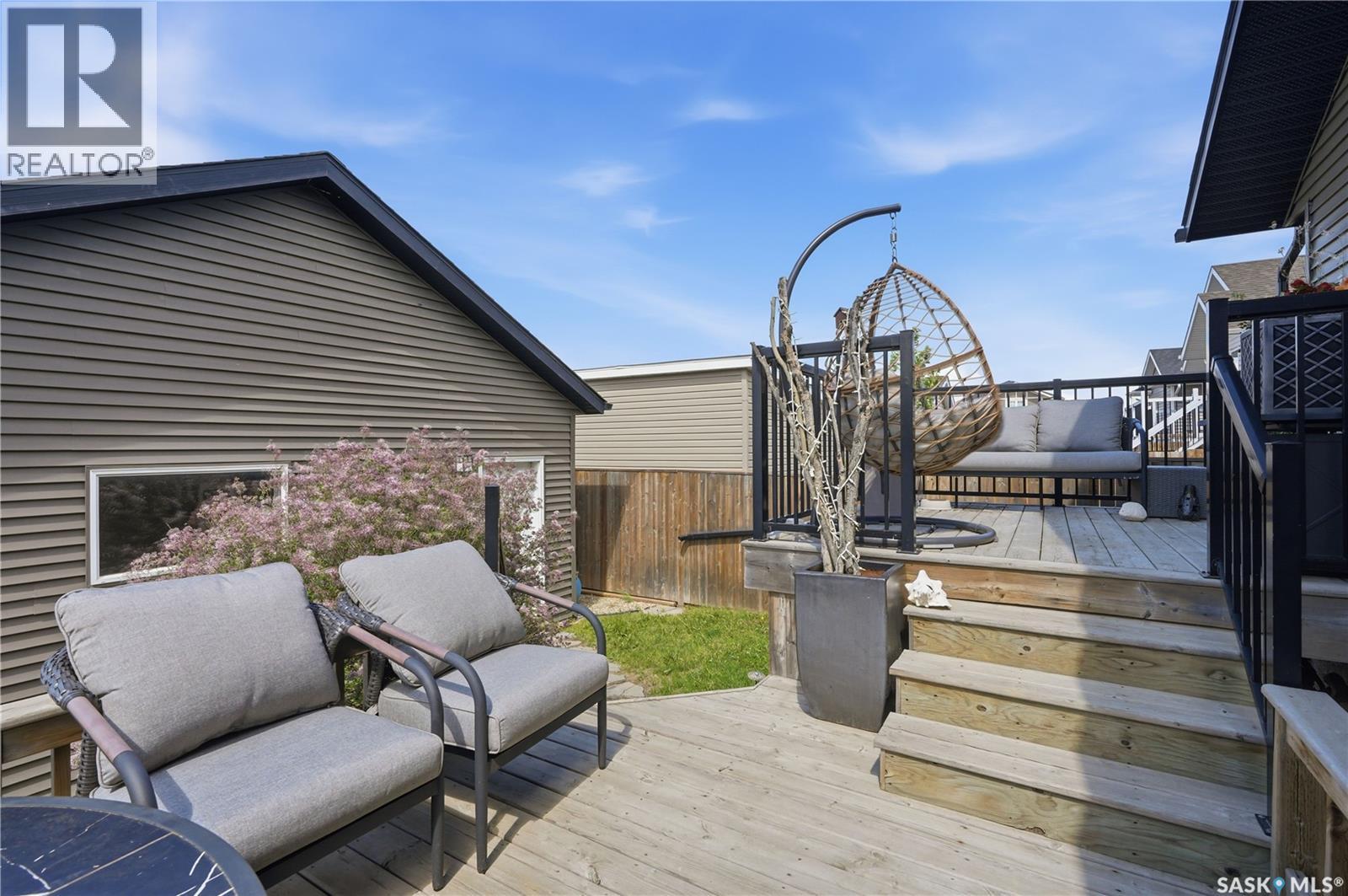 450 Bentley COURT — photo 58