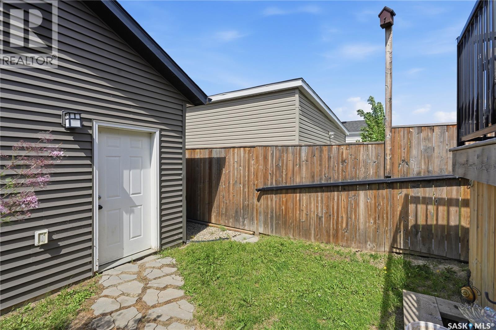 450 Bentley COURT — photo 59