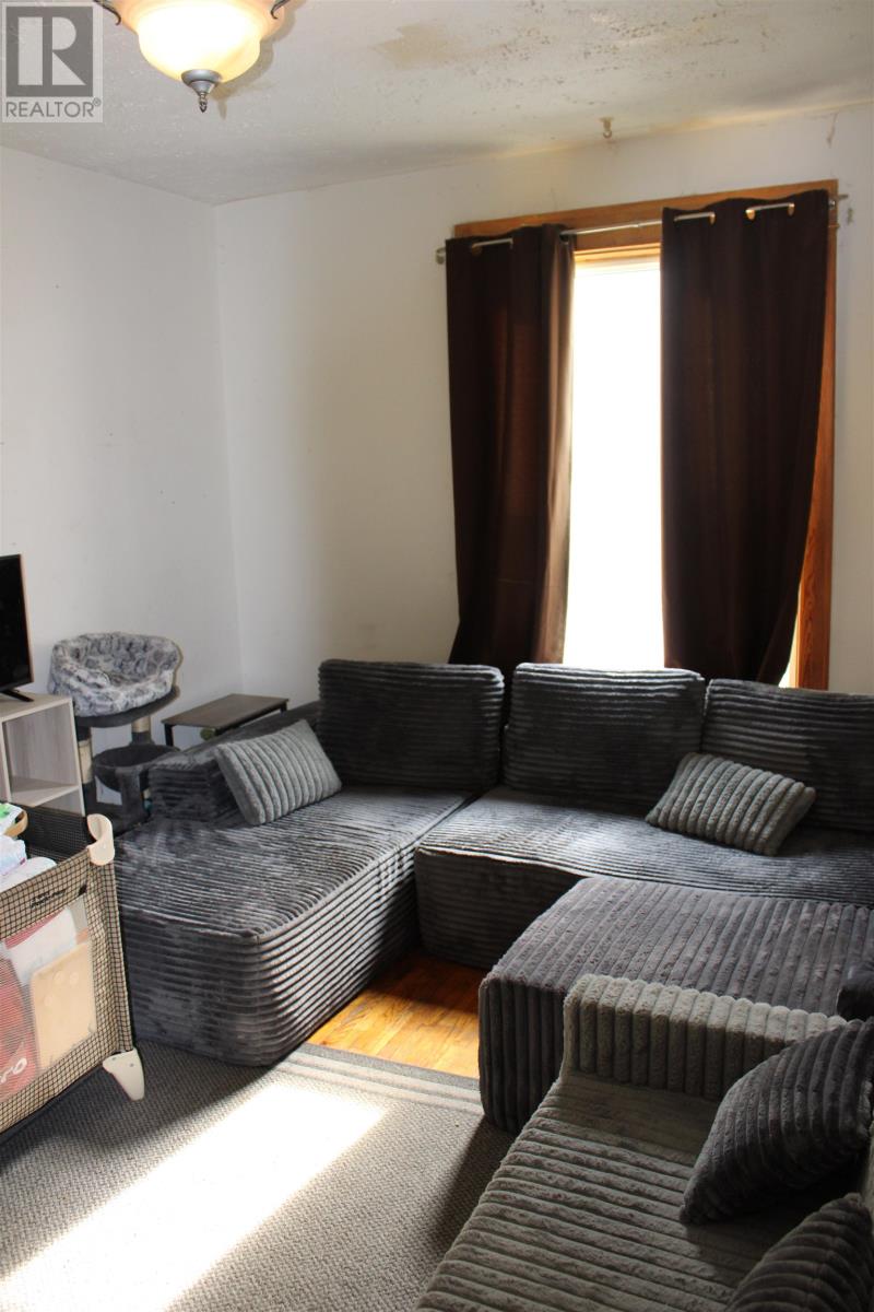 221 Francis St W - 7