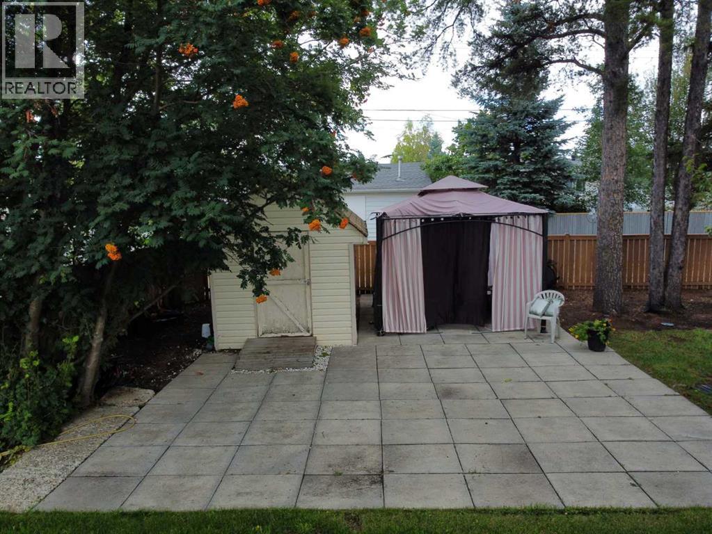 11 Virginia Avenue - 46
