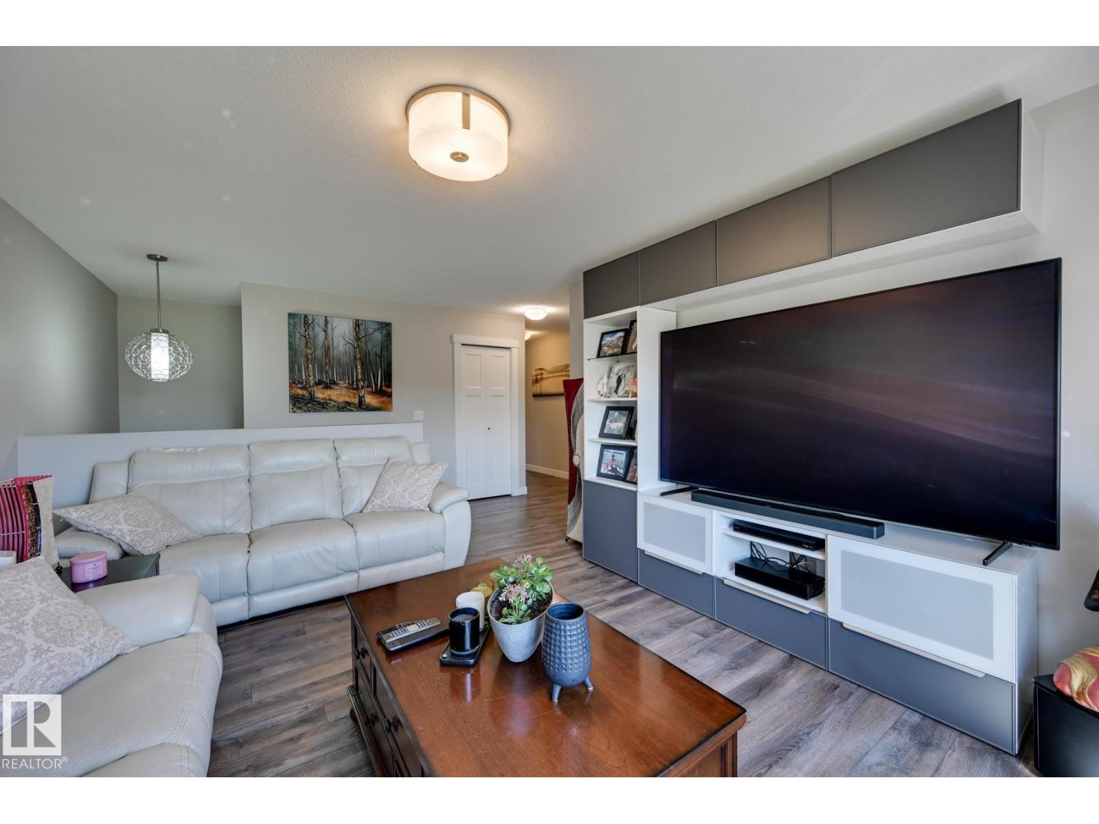 101 HILLDOWNS DR — photo 18
