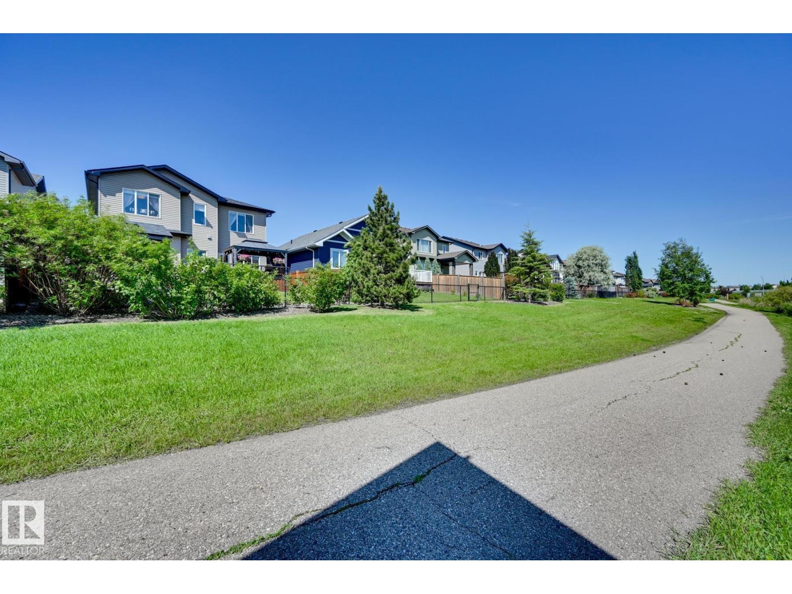 101 HILLDOWNS DR — photo 10