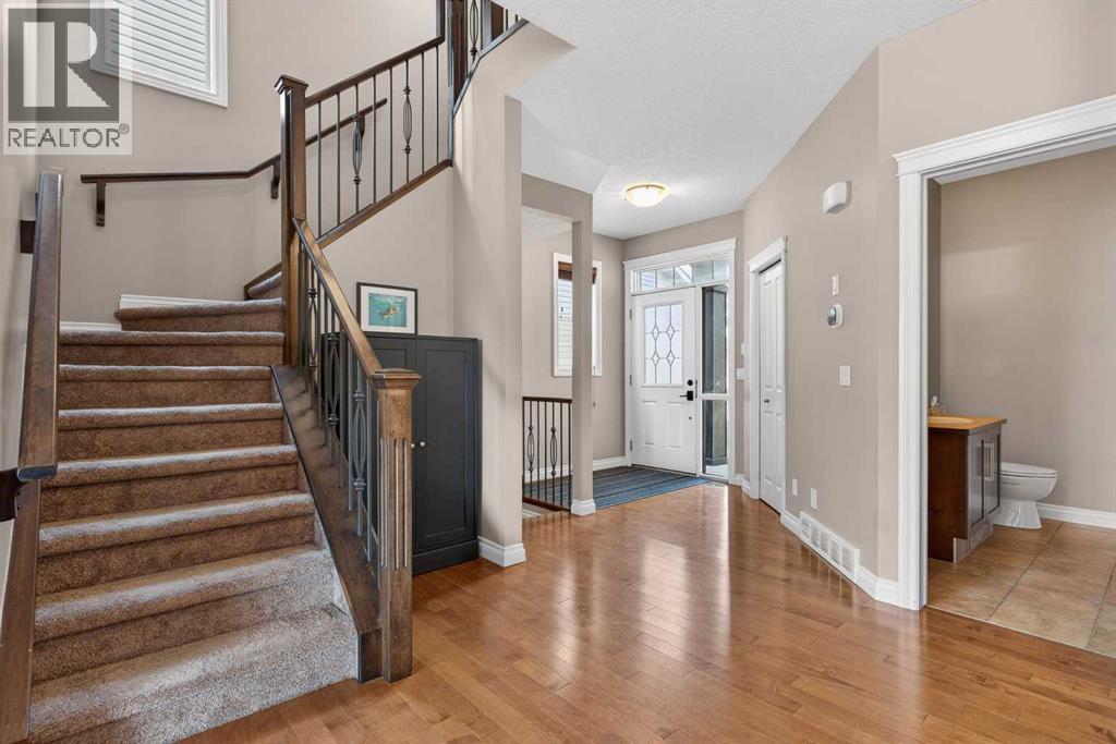 159 Sherwood Crescent NW - 6
