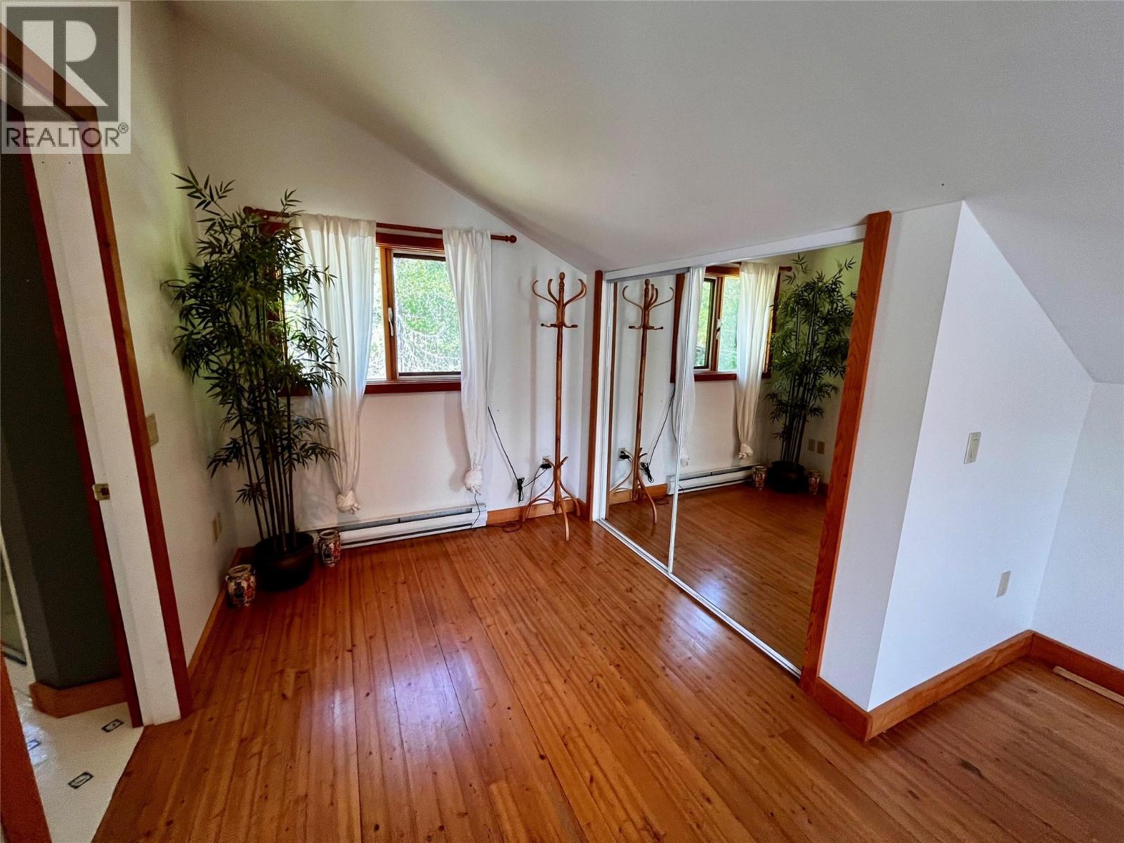 620 APPLEGROVE Road - 35