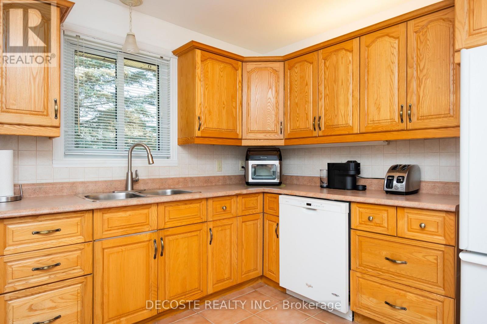 6281 GRAHAM COURT - Image 5