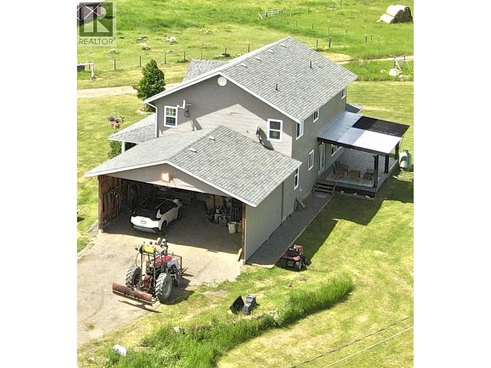 Photo 32 of 40 — 5235 E RED ROCK ROAD · Prince George, BC