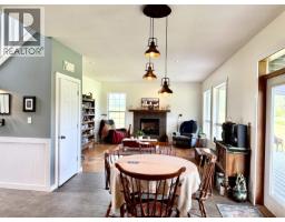 Photo 9 of 40, 5235 E RED ROCK ROAD · Prince George, BC