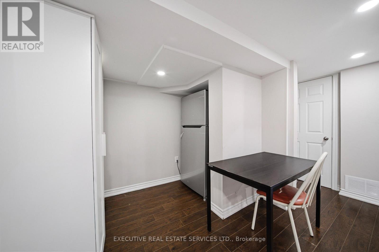 51 WORTHINGTON AVENUE - Image 30