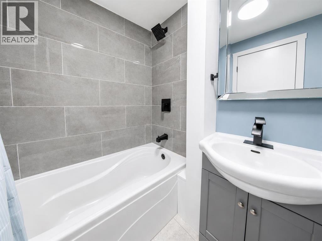 218 Falmere Way NE — photo 17