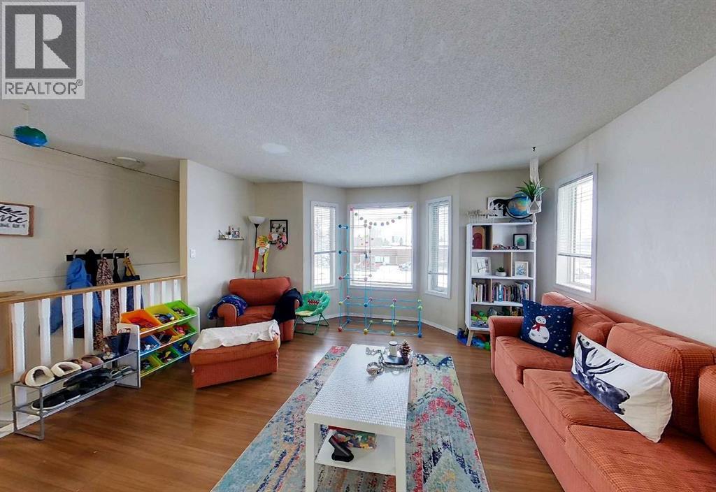 #5802 12 Avenue - 11