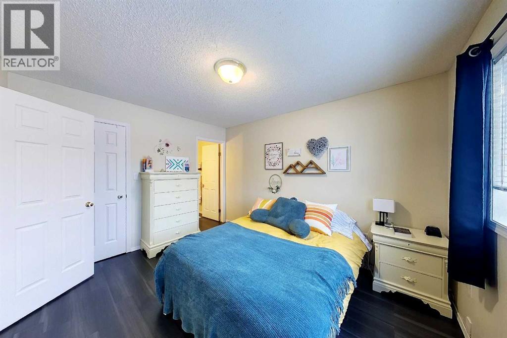 #5802 12 Avenue - 19