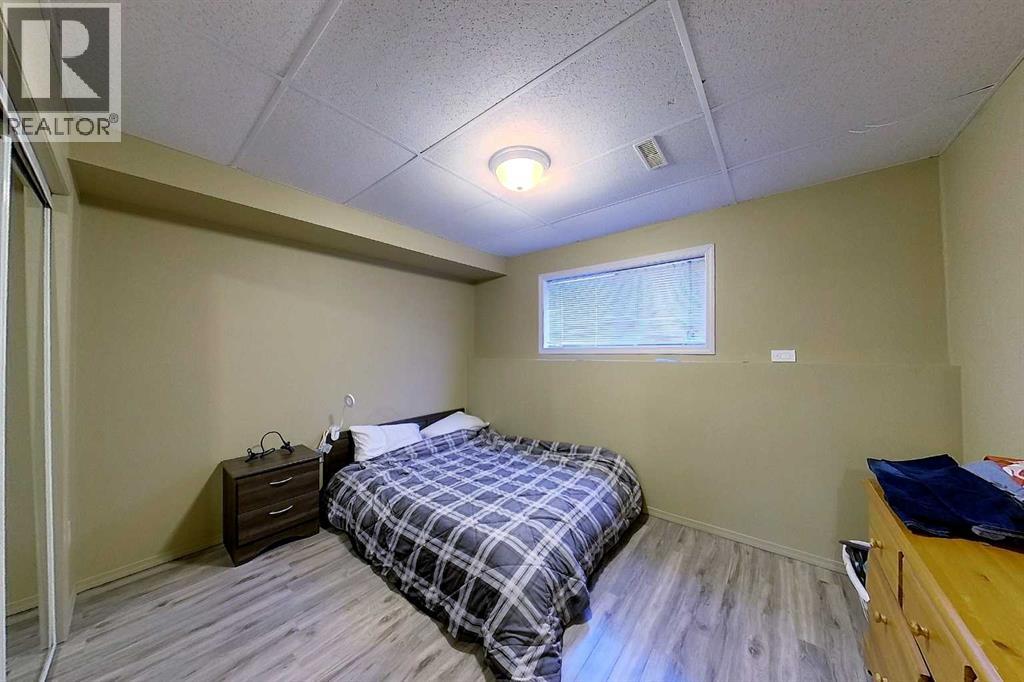 #5802 12 Avenue - 34