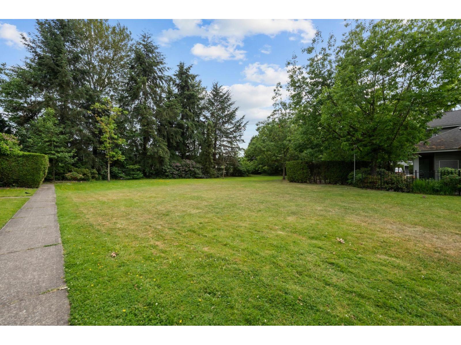 2 Bed, 1 Bath House for Sale in Surrey – 3 13660 84 AVENUE, Surrey – MLS# R3133627 - Image 26
