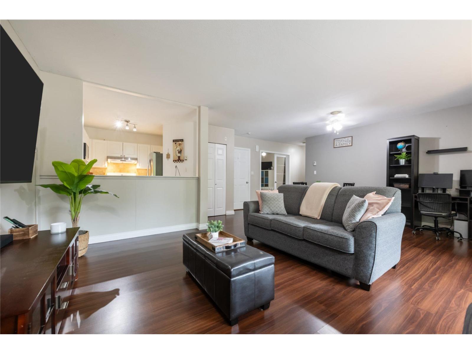 2 Bed, 1 Bath House for Sale in Surrey – 3 13660 84 AVENUE, Surrey – MLS# R3133627 - Image 9
