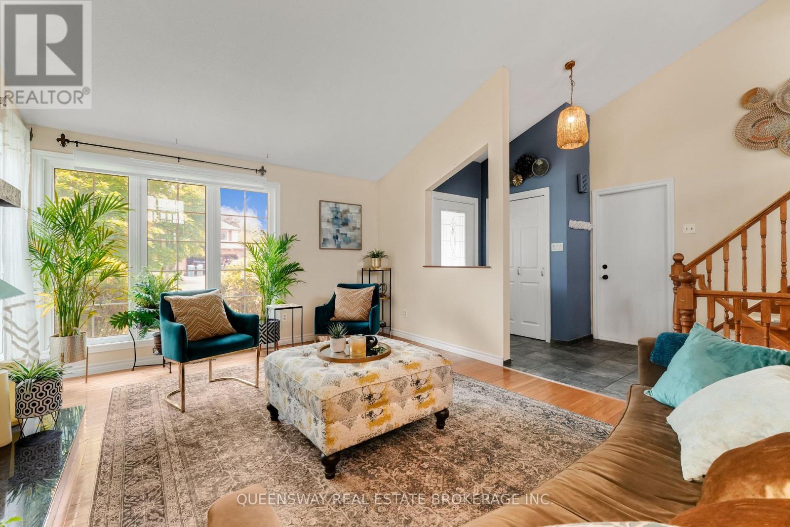46 GREENWICH DRIVE - 11