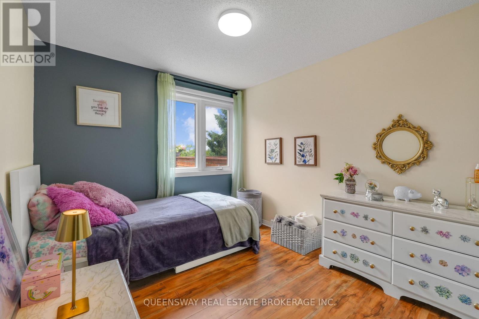 46 GREENWICH DRIVE - 27