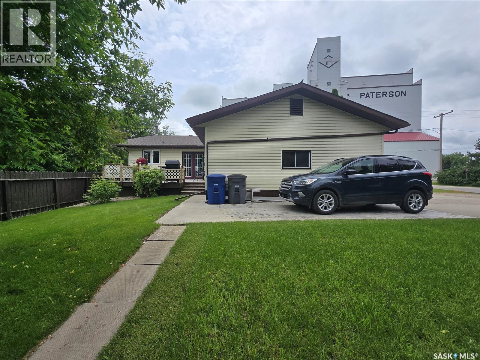 700 Saskatchewan AVENUE — photo 9