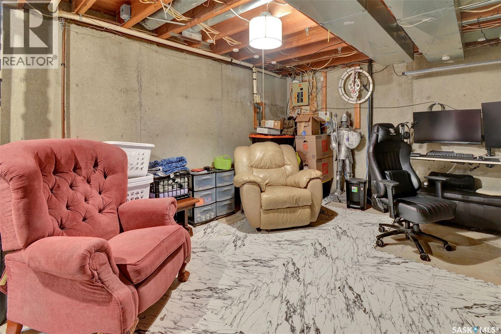 409 Lenore DRIVE — photo 18