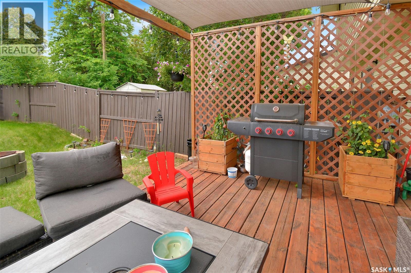409 Lenore DRIVE — photo 23