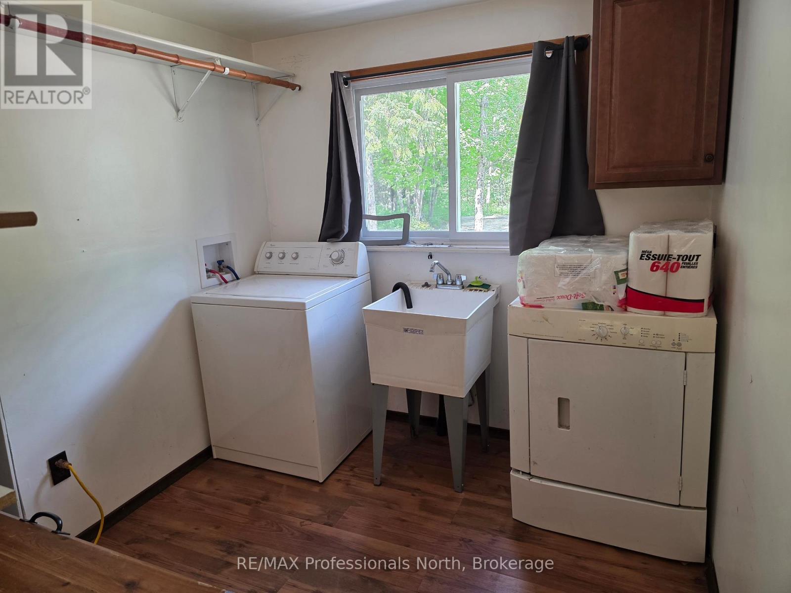 46 ROBERT ROAD W - 19