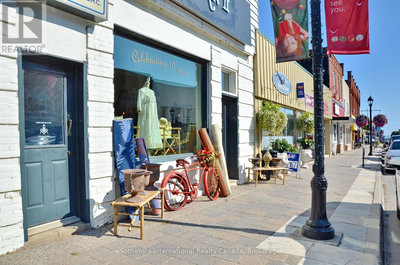 #103 150 VICTORIA STREET S - 30