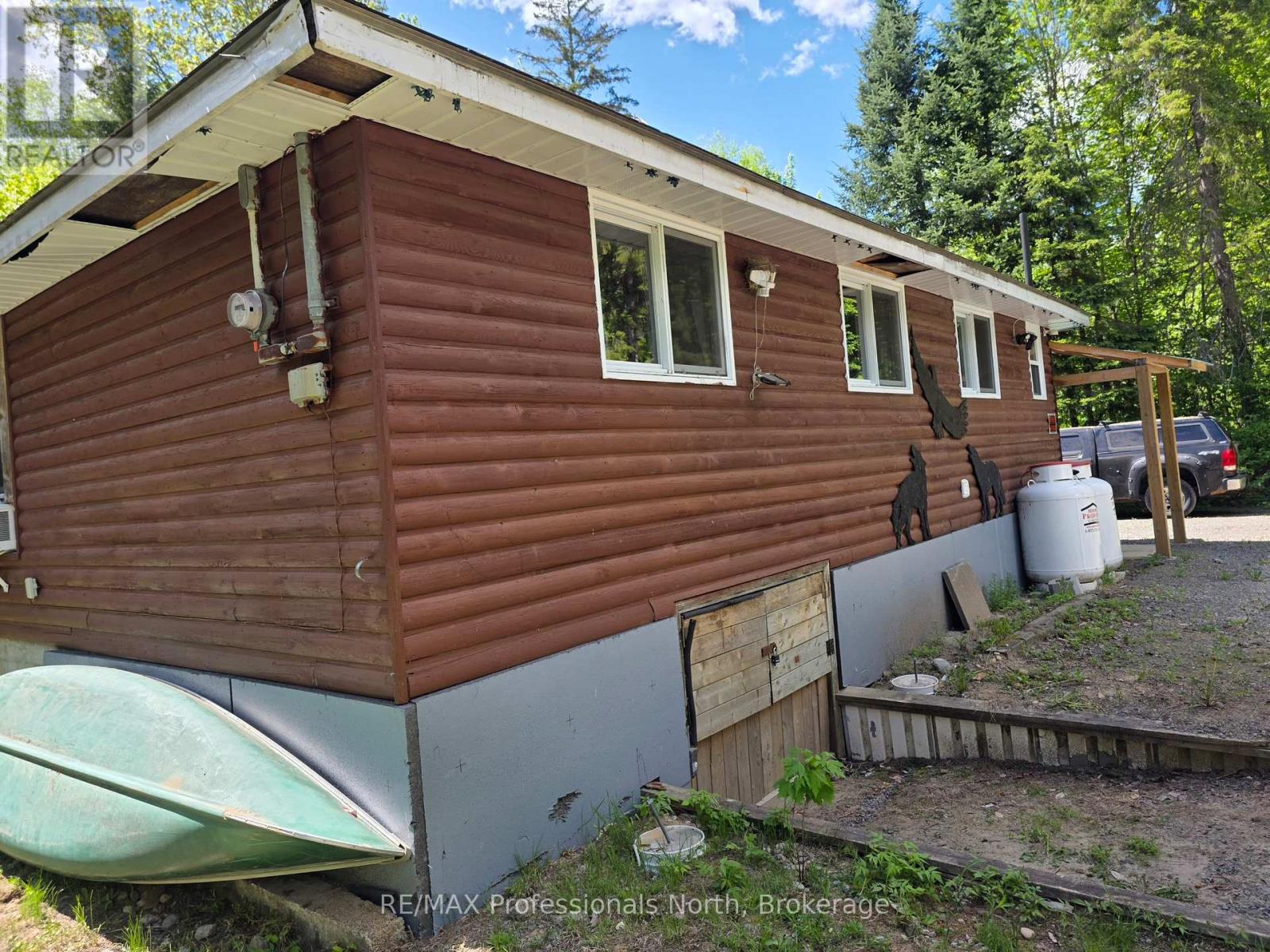 46 ROBERT ROAD W - 7