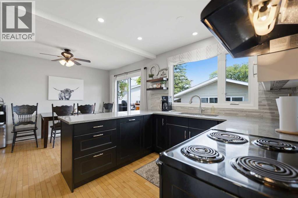 127 Thomas Place — photo 13