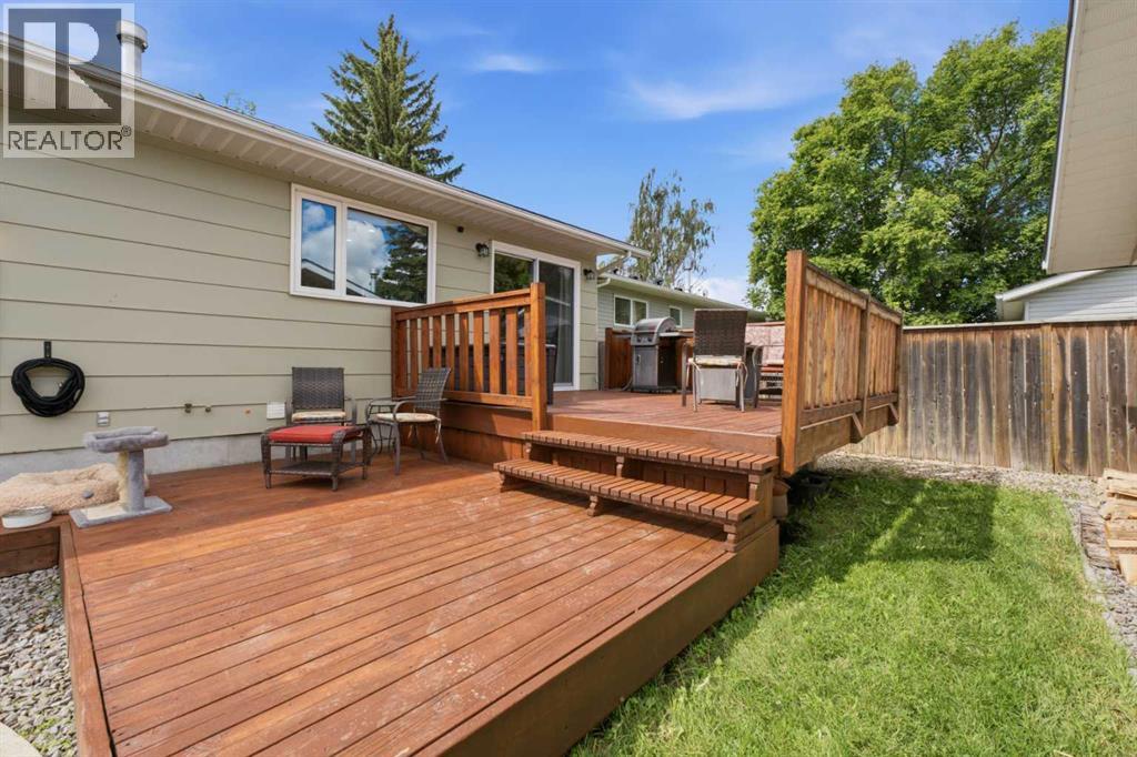 127 Thomas Place — photo 36