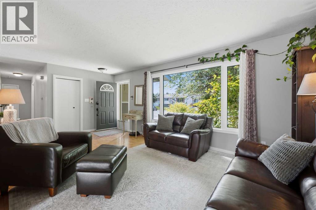 127 Thomas Place — photo 7