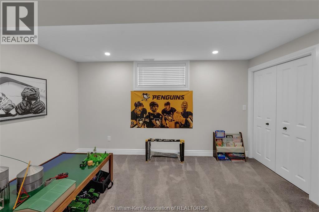 57 Sleepy Meadow DRIVE - 33