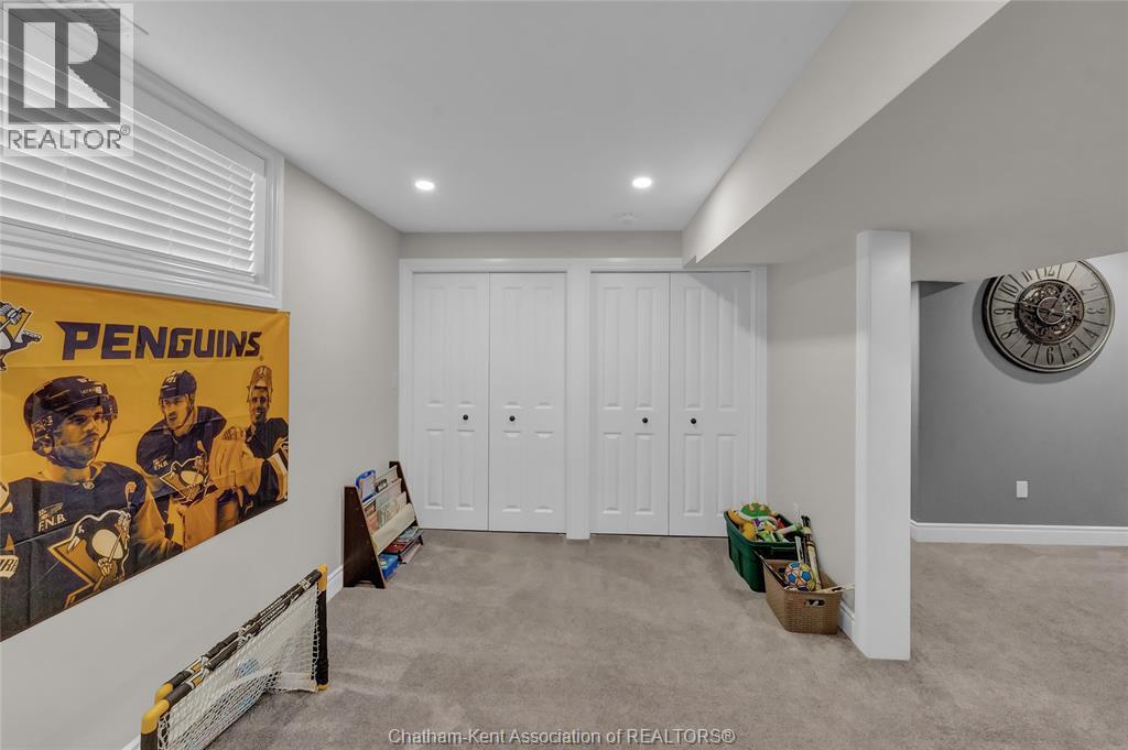 57 Sleepy Meadow DRIVE - 34