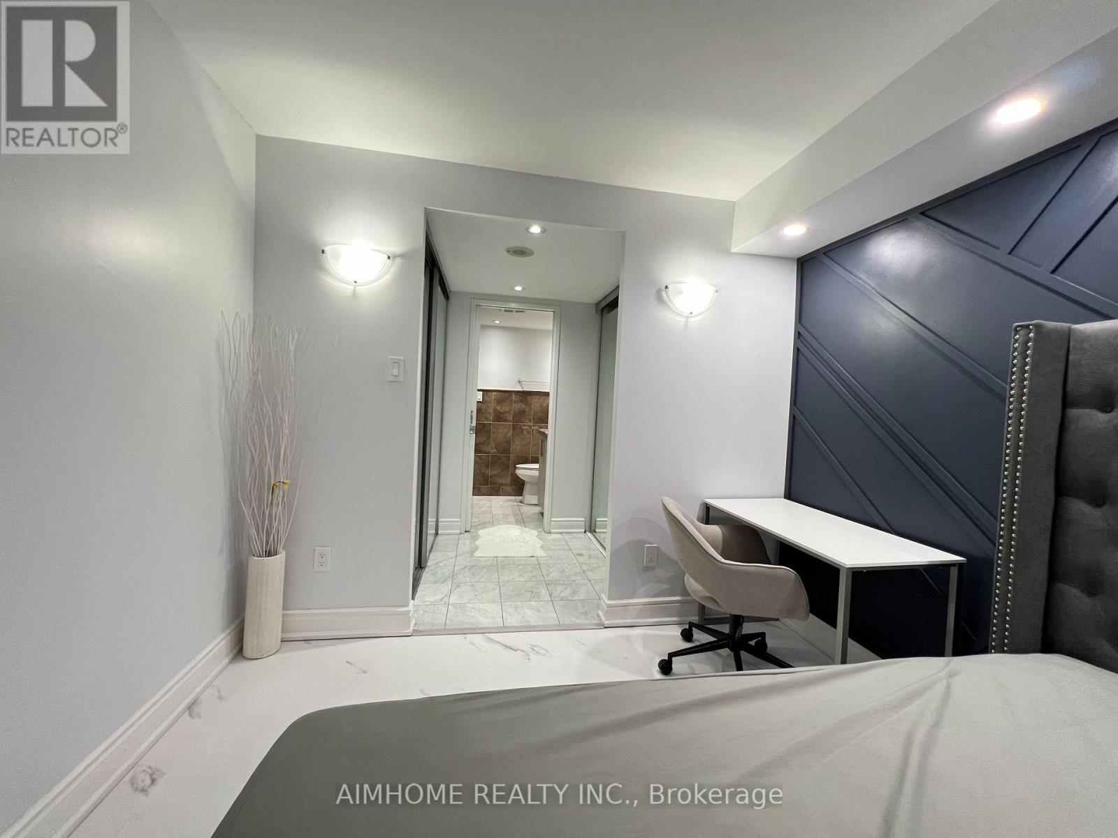 #207 33 UNIVERSITY AVENUE - Image 11