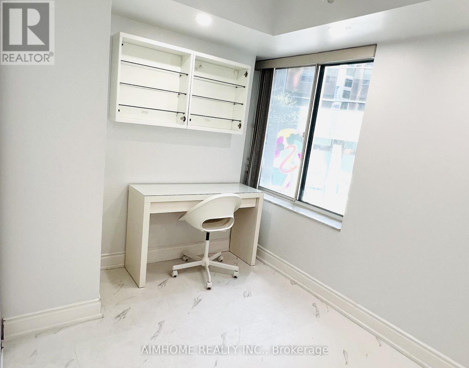 #207 33 UNIVERSITY AVENUE - Image 19