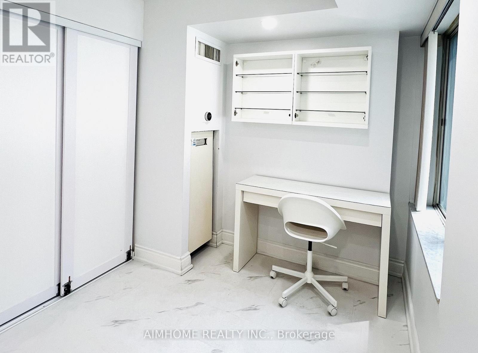#207 33 UNIVERSITY AVENUE - Image 20