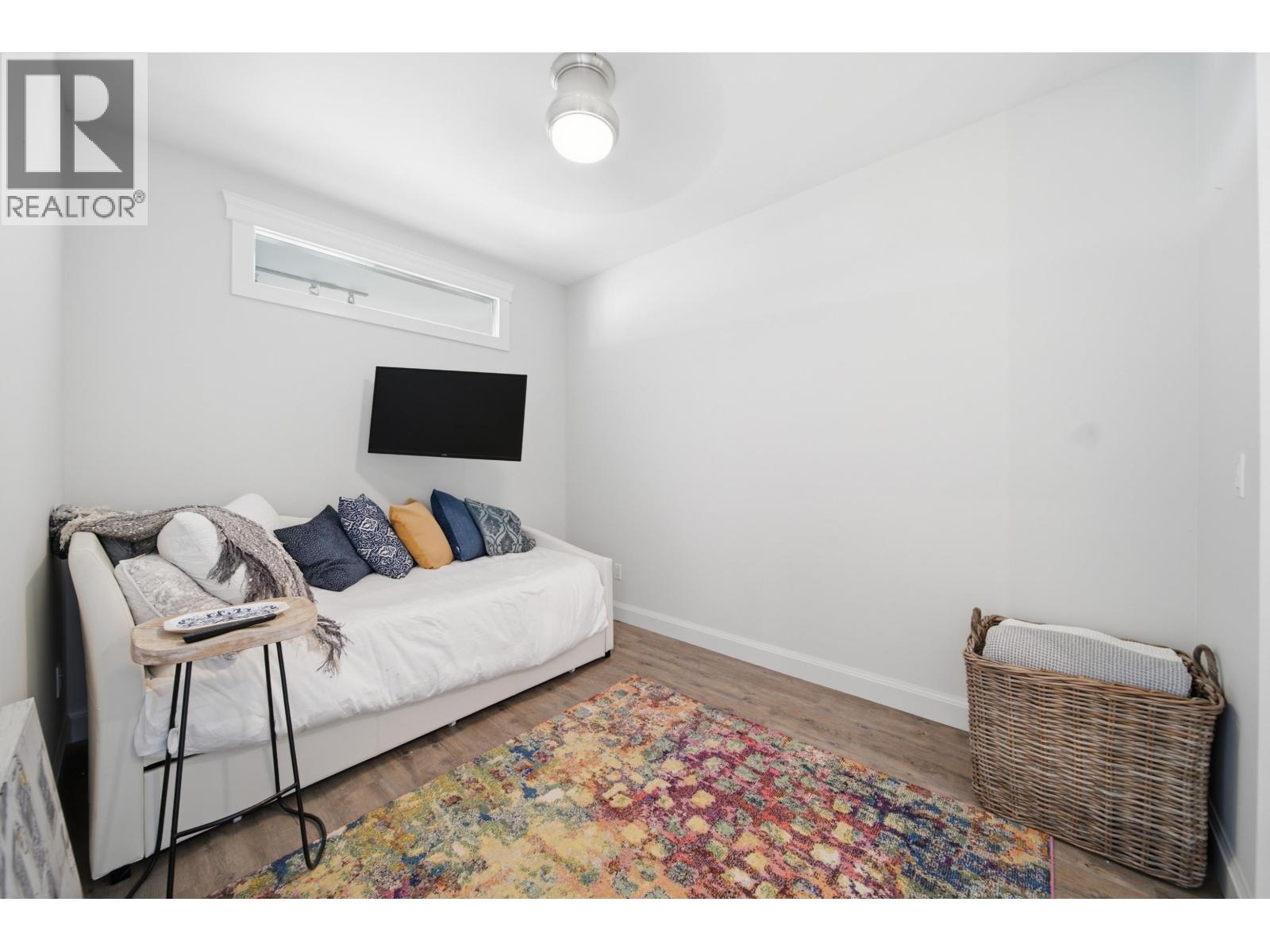 #404-4600 WESTWATER Drive, Richmond