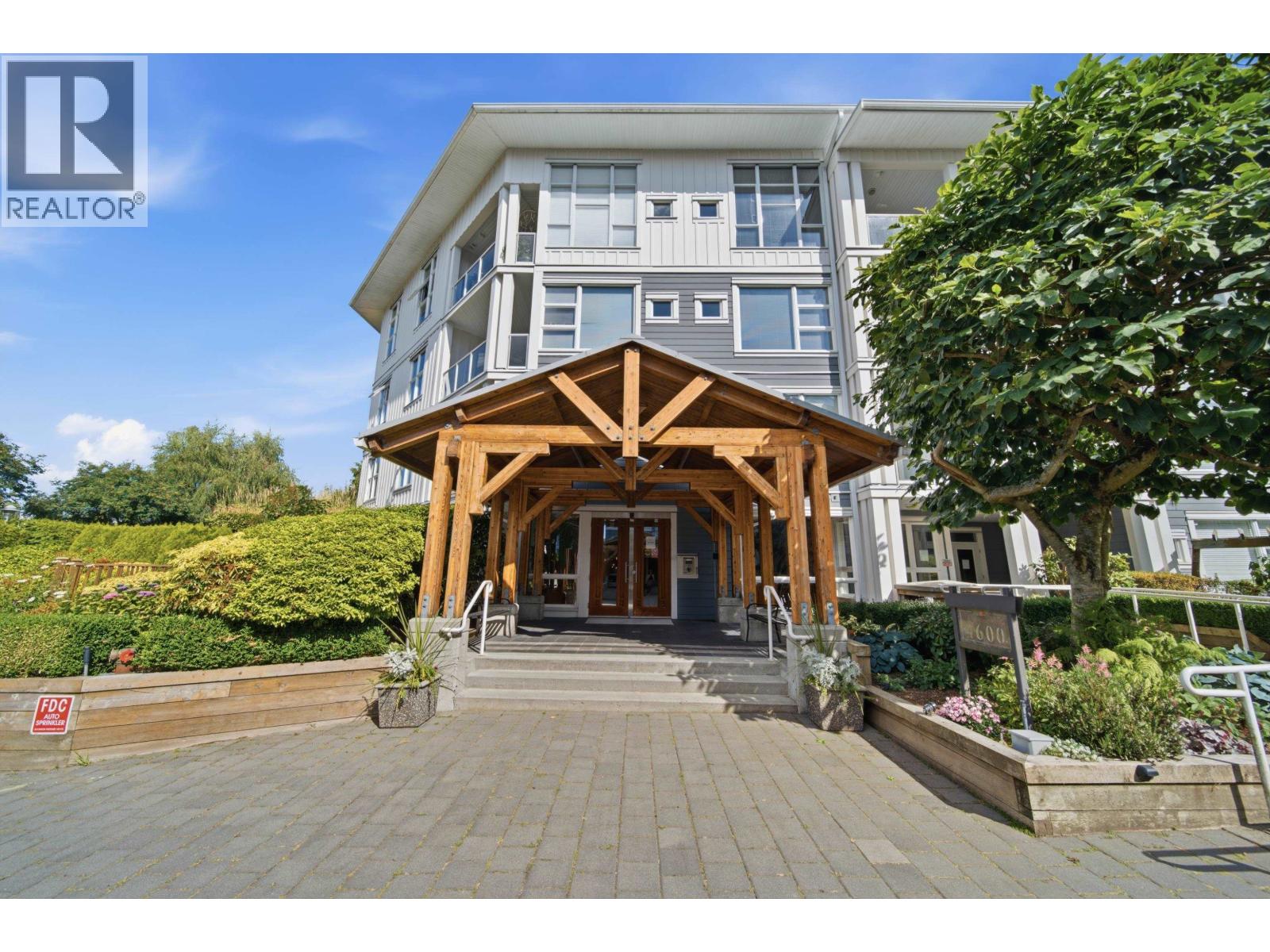 #404-4600 WESTWATER Drive, Richmond