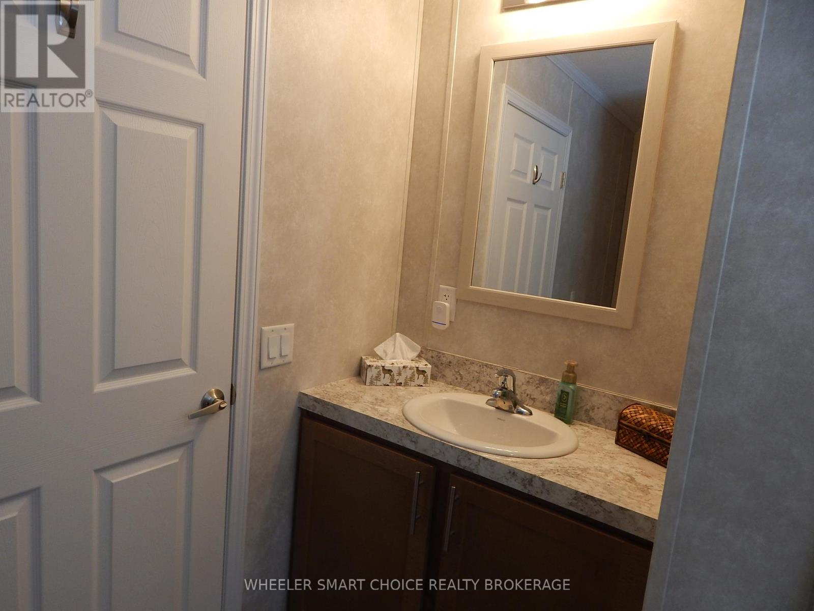 2729 CROWS NEST ROAD E - 31